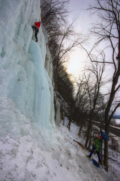 Kate Muehling and Steve Tucker on Main Route. 7 Feb '10.