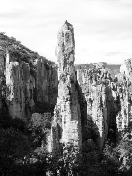 Dong Tower<br>
Parque Nacional Baranca del Cobre