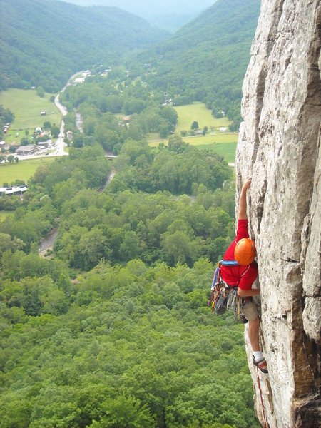 Ben Annibali leading Crack of Dawn 5.10a at Seneca Rocks, WV. Photo by Ross Purnell. 