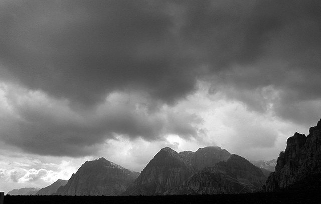 Red Rocks Storm.<br>
Photo by Blitzo.