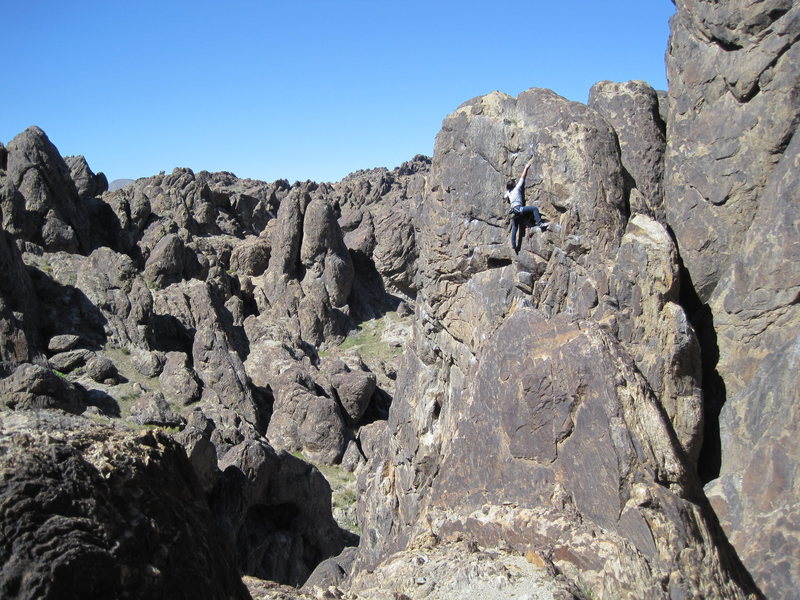 Jen on the upper crux of Candy O