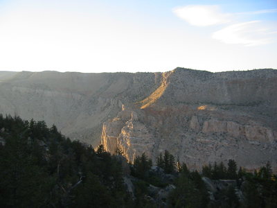Looking across Shoshone Canyon at Rattlesnake Mtn. from the Cedar Mtn. boulder gardens.