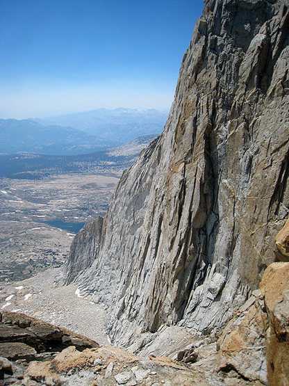 Looking down to the SW Face from the Conness descent