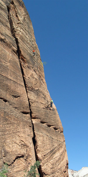 Perin Blanchard and Lee Jensen on the third pitch of <em>The Headache</em>.<br>
<br>
Photo by Marc Jensen.