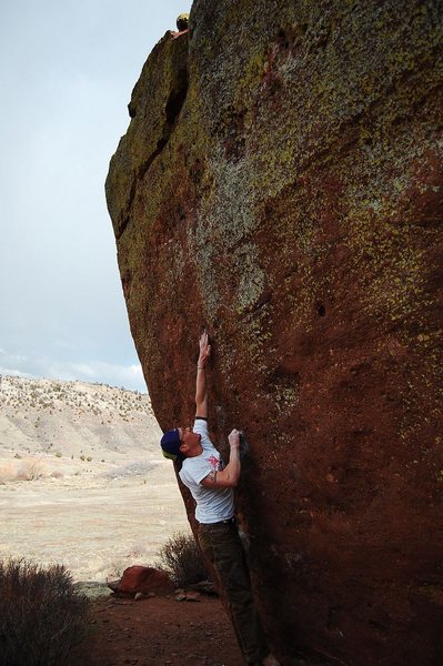 Jared LaVacque on Ghost Dance V7,  Matthew Winters park, CO