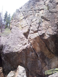 Crack of Thorns, 5.11a.