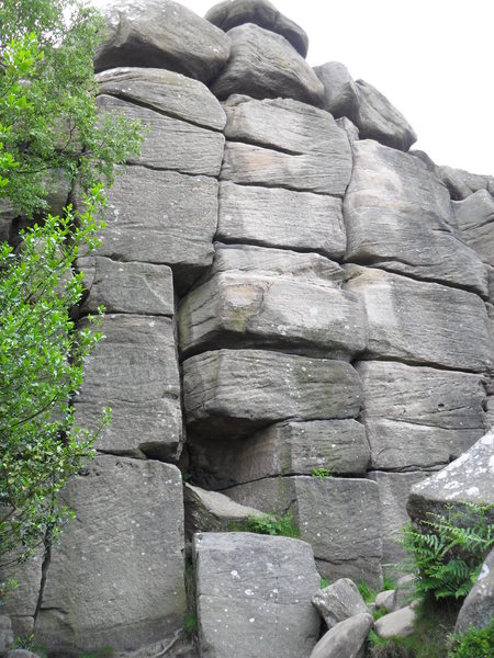 Cracked Buttress, Brimham Rocks