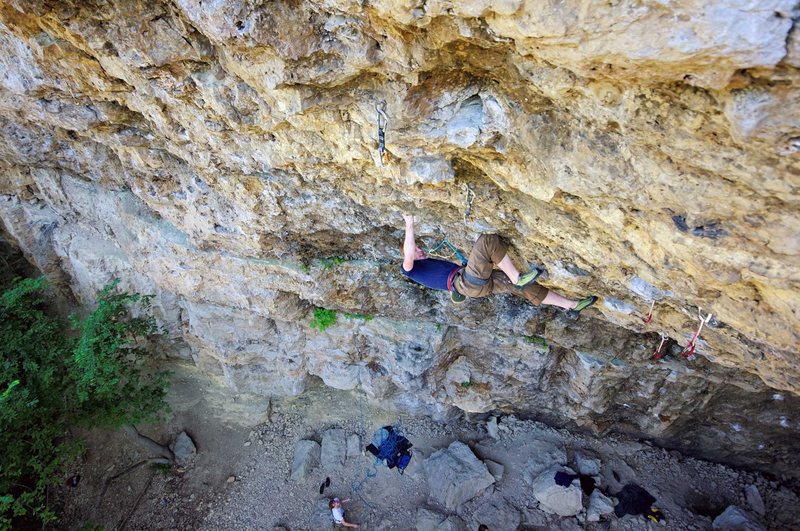 Ted Kryzer getting into the knee-bar. June 30, 2010.