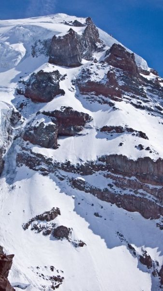 Closer up view of the route. The snow slope(hourglass) leading up to the buttress and both the right and left hand variations starting at the base of this buttress at 11,500ft are visible. 