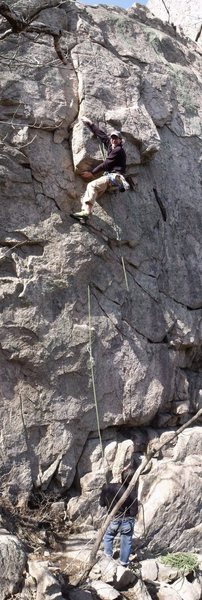 Grant Moxham on 지옥문길 5.10a/b  on Buchae's S face.