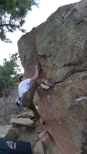 A Gill Classic, Cornerlock V4, on the Mental Block at Rotary Park, Horsetooth Resevoir