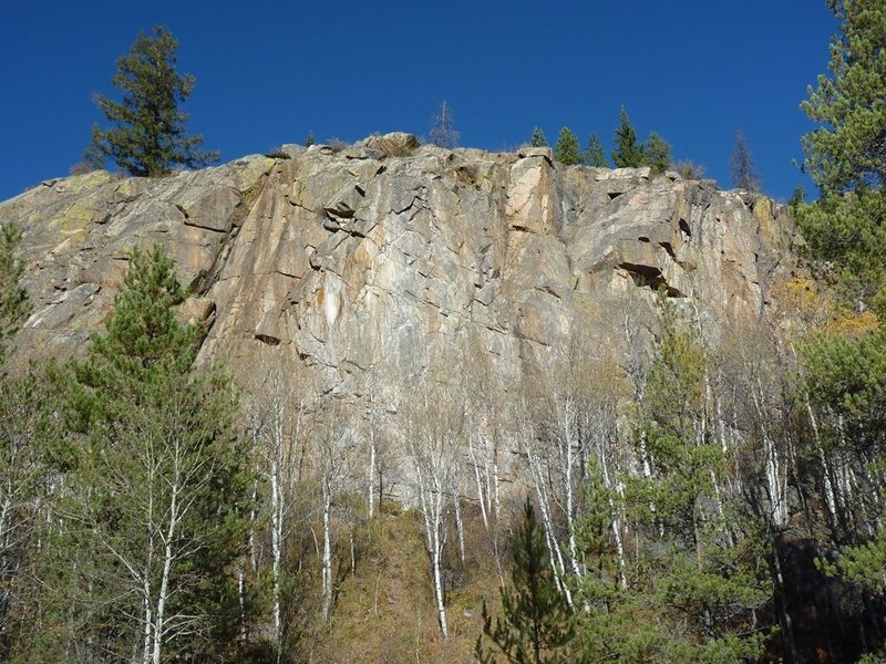 View of the Homestake Cliff from the parking on the road.