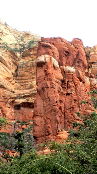 Supercrack Tower west face from the approach