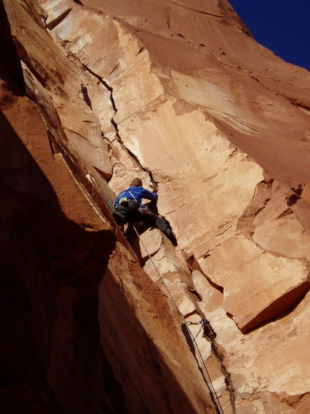 The fun, middle part of P1. There's another crux above, where the crack on the right wall converges with the corner.