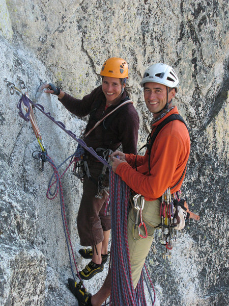 A couple from Grenoble at the bolts atop P2, who were climbing behind us.