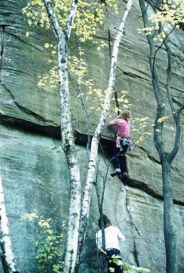 Found on Supertopo forums with caption "Prunes leading the 1st ascent of yet another obscure 5.11 crack on a obscure crag in Wisconsin"<br>
<br>
Anyone know where or what this is?