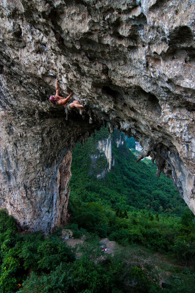 Duncan getting into the crux sequence.