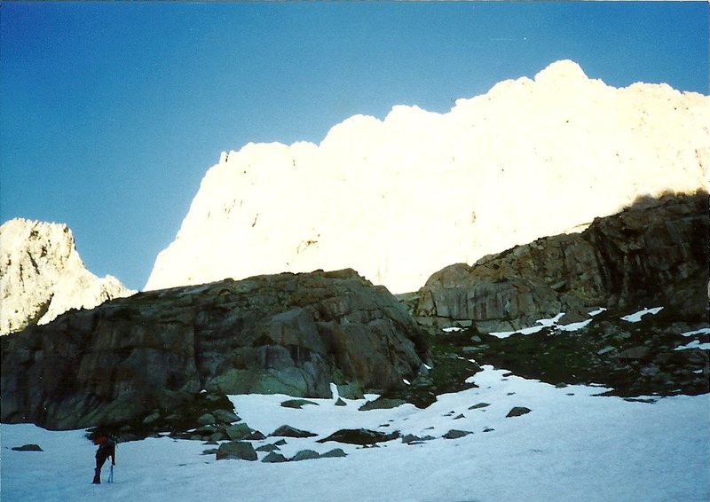 Heading to the pass from Upper Noname to Upper Chicago Basin...