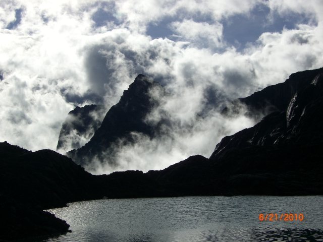 yellow valley, base camp 4200 meters