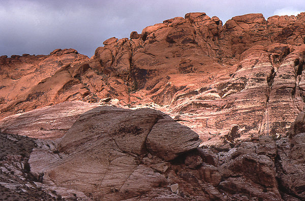 Calico Hills.<br>
Photo by Blitzo.