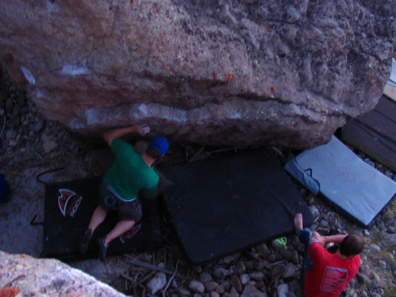 A train of pads under the lip traverse