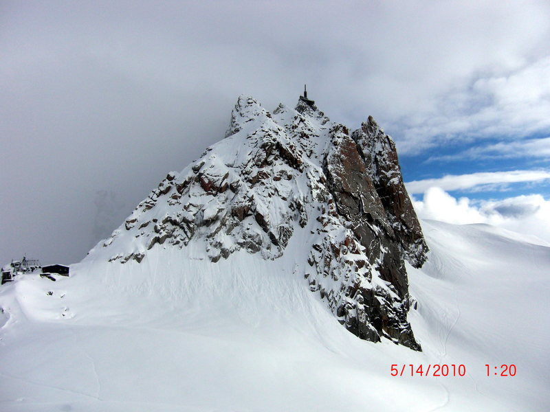 Bad Conditions on the Arete des Cosmiques<br>
Aiguille du Midi, Chamonix, France<br>
May 2010