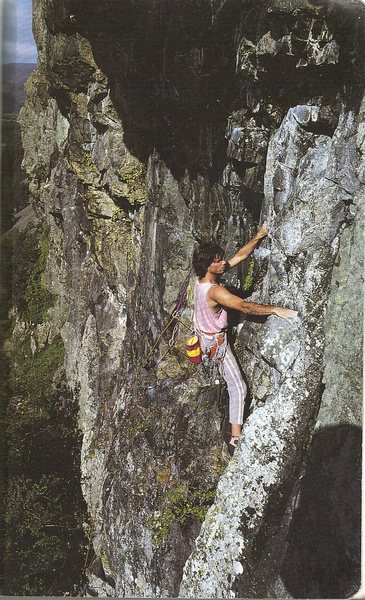 Climber at the end of the traverse on the second pitch.Photo B. Birkett