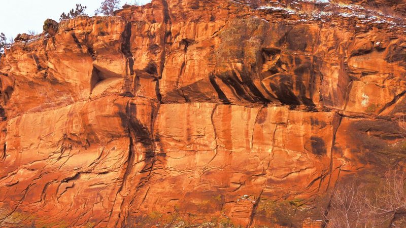 A good 50 foot section of climbing on Red Canyon Rd.