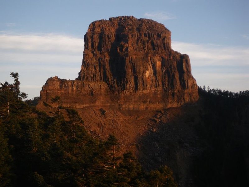 Mt Dabajian viewed from the north west (by Zhongba shelter)