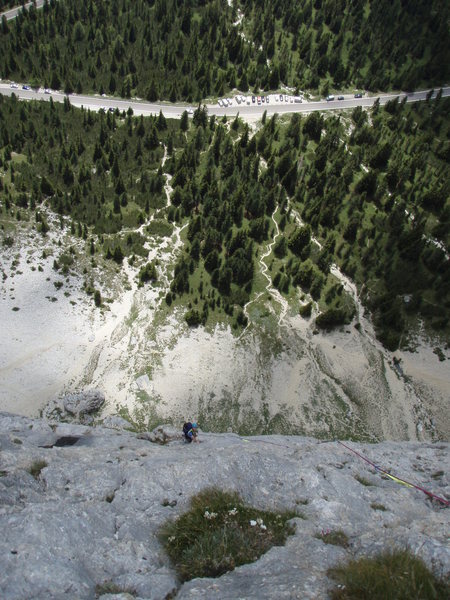 Looking down the wall from near the top. You can see the parking down on the road