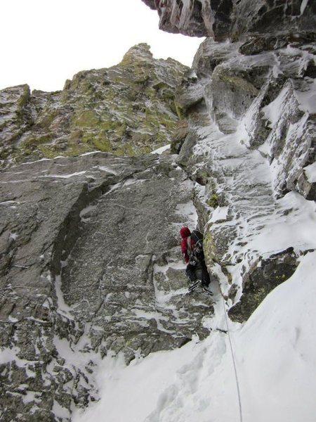 Kevin Landolt leads up pitch 5 of The Petit Gully.  Photo by Chris Sheridan, taken 1/15/11.