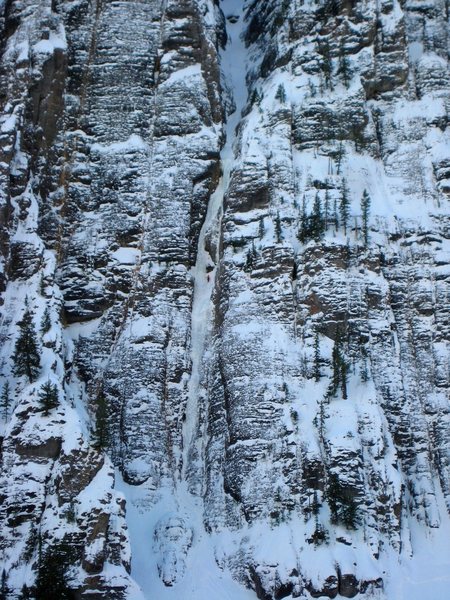 Closer view of the Ribbon on 1/15/2011.  A climber can be seen about half-way up in orange/red jacket and his/her partner above in green(?) jacket.