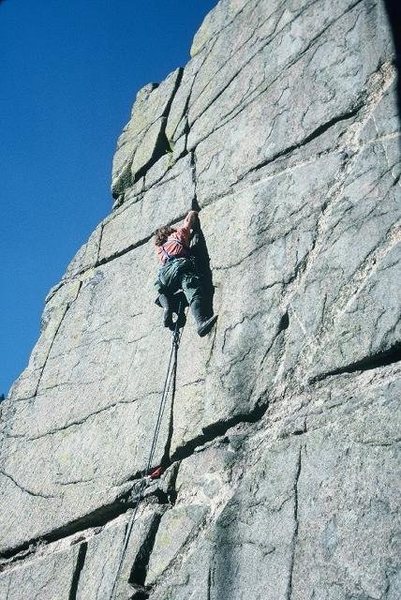 5.9 finger crack left of Pseudo Cenotaph.  1976, clean rack.