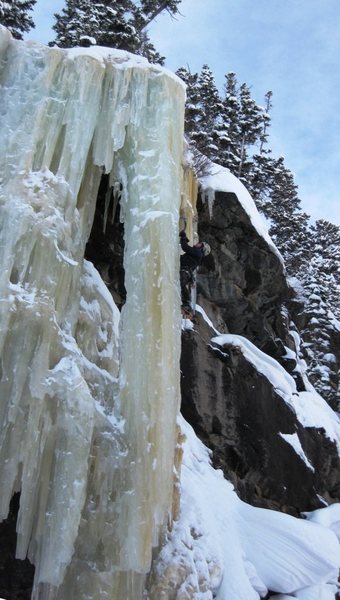 Top roping the pillar (2-6-11). All to ourselves on a cold sunny day. Photo Brad Cunningham.