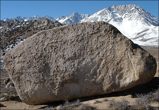 Saigon Boulder aka Monkey Boulder.<br>
Photo by Blitzo.