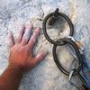 Large rappel/belay anchor atop Fessura del Bonjo