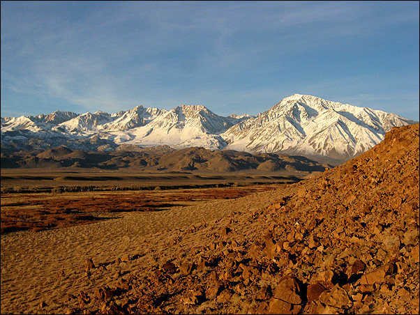 Sierras from The Tablelands.<br>
Photo by Blitzo.