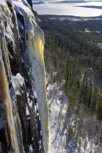 Brian Bottan chasing light on Icebreakers. 03/05/11.