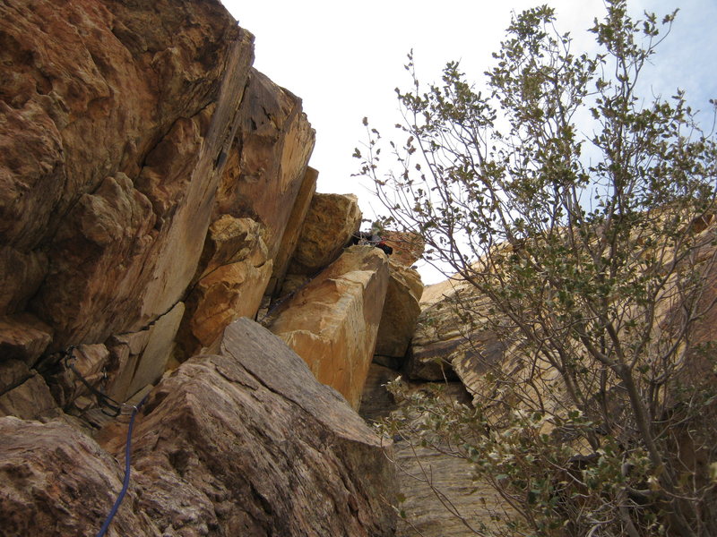 Looking up the awkward P1 of Sandy Hole