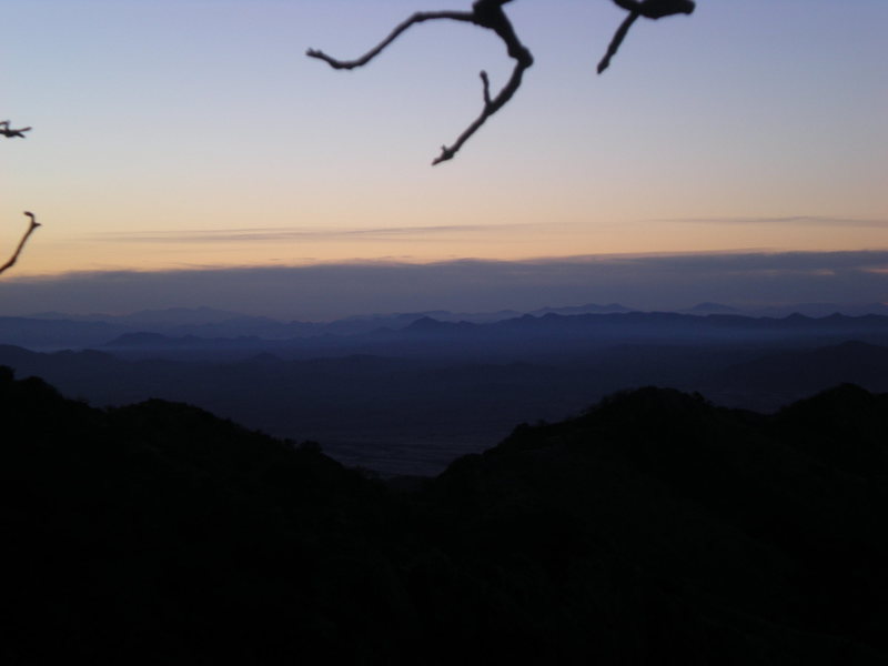 misty pre-sunrise on the east side hike in