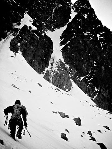 The approach and a clear view of the couloir