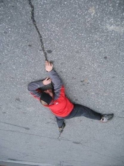 5.15 crack _ at Gunks parking lot ;)<br>
(2007)