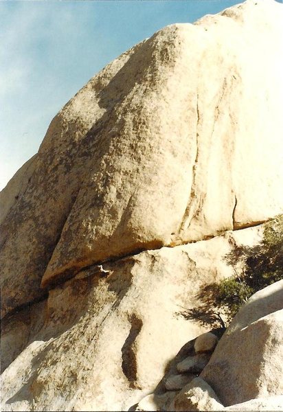 Sargeant Rock and Rock Star, the shallow crack that peters out high up.