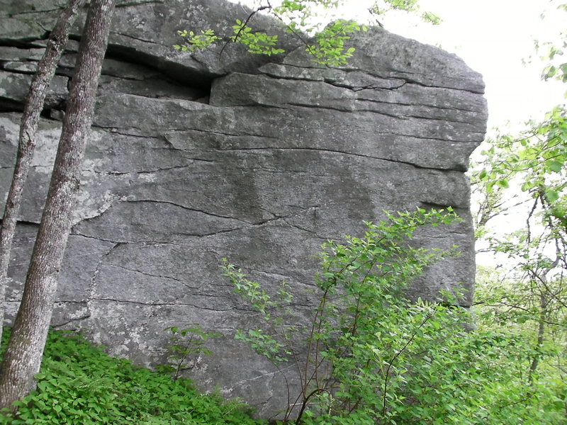 Another problem on the Northside Yonah boulders.