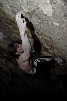 Max Krimmer on Chick Power (V9)<br>
Ute Valley, CO<br>
<br>
Photo: Ryan Nieto