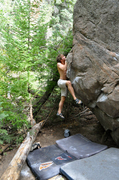 Max Krimmer sends Tojo Risen (V6)<br>
Newlin Creek, CO