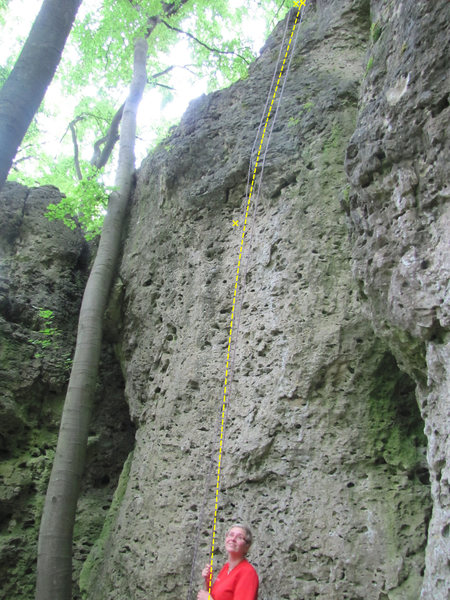 Kurze Zauber goes straight up to the bolt, then up easier rock to the anchor.