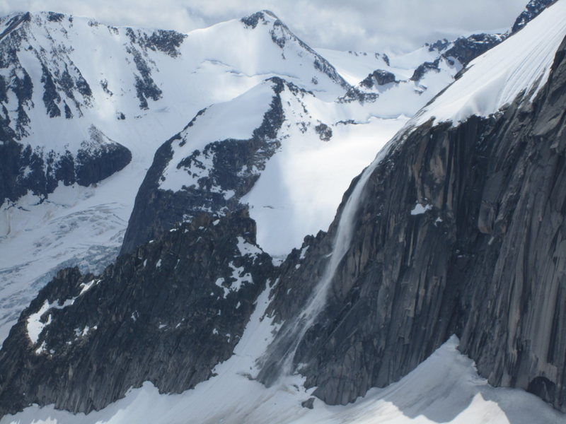 Avalanche coming off the Snowpatch. That thing is 5 acres!