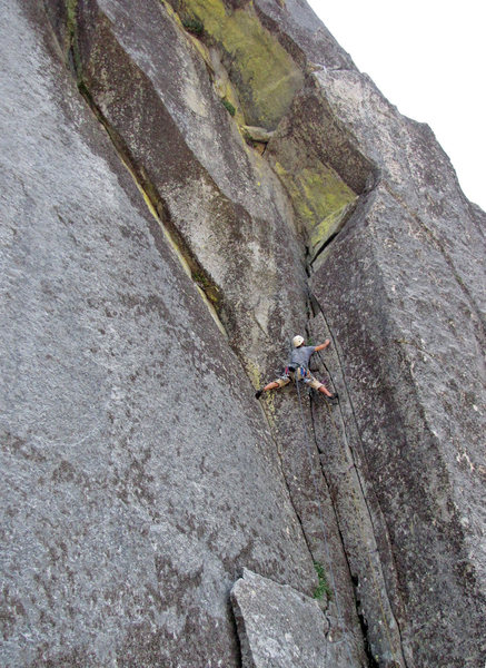 Jason Ivanic leading the first pitch of Aerial Boundaries.