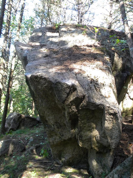 The SW side of the Mission Impossible Boulder.